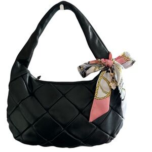 Falor Firenze made in Italy black quilted shoulder bag.